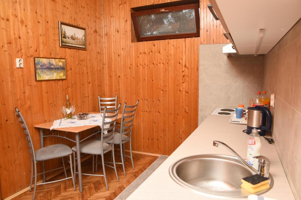 Apartman Woolf Senta Экстерьер фото